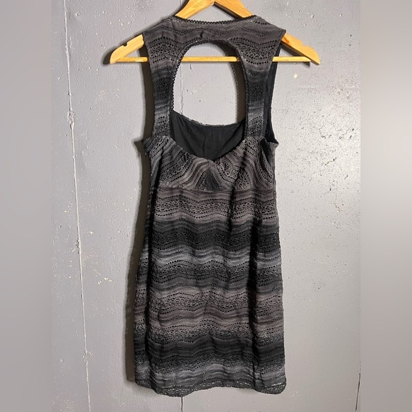 Free People Gradient Crochet knit dress in size 6 - Picture 2 of 11